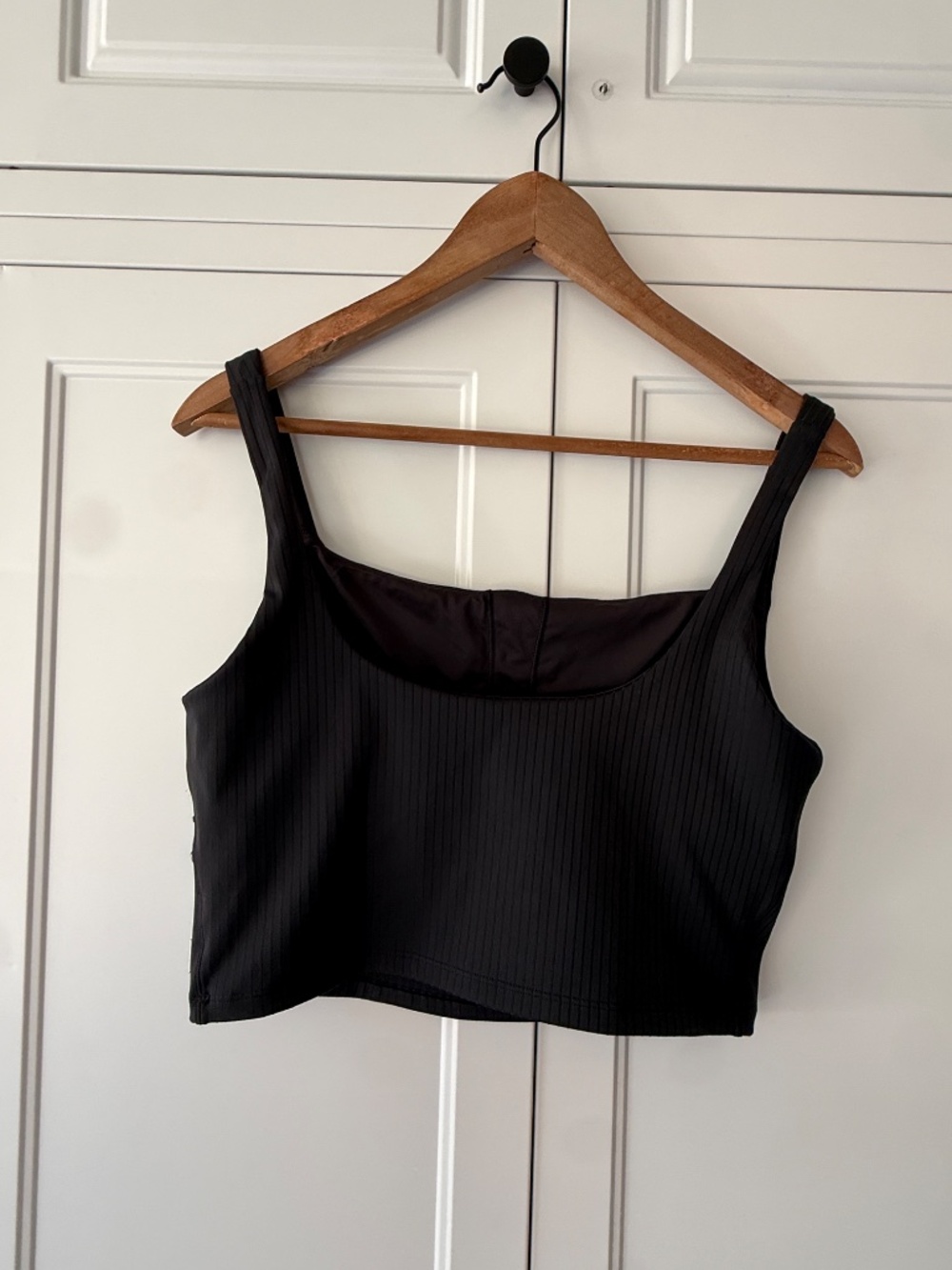 Vuori Inversion Rib Crop Tank Size L - Picture 2 of 3